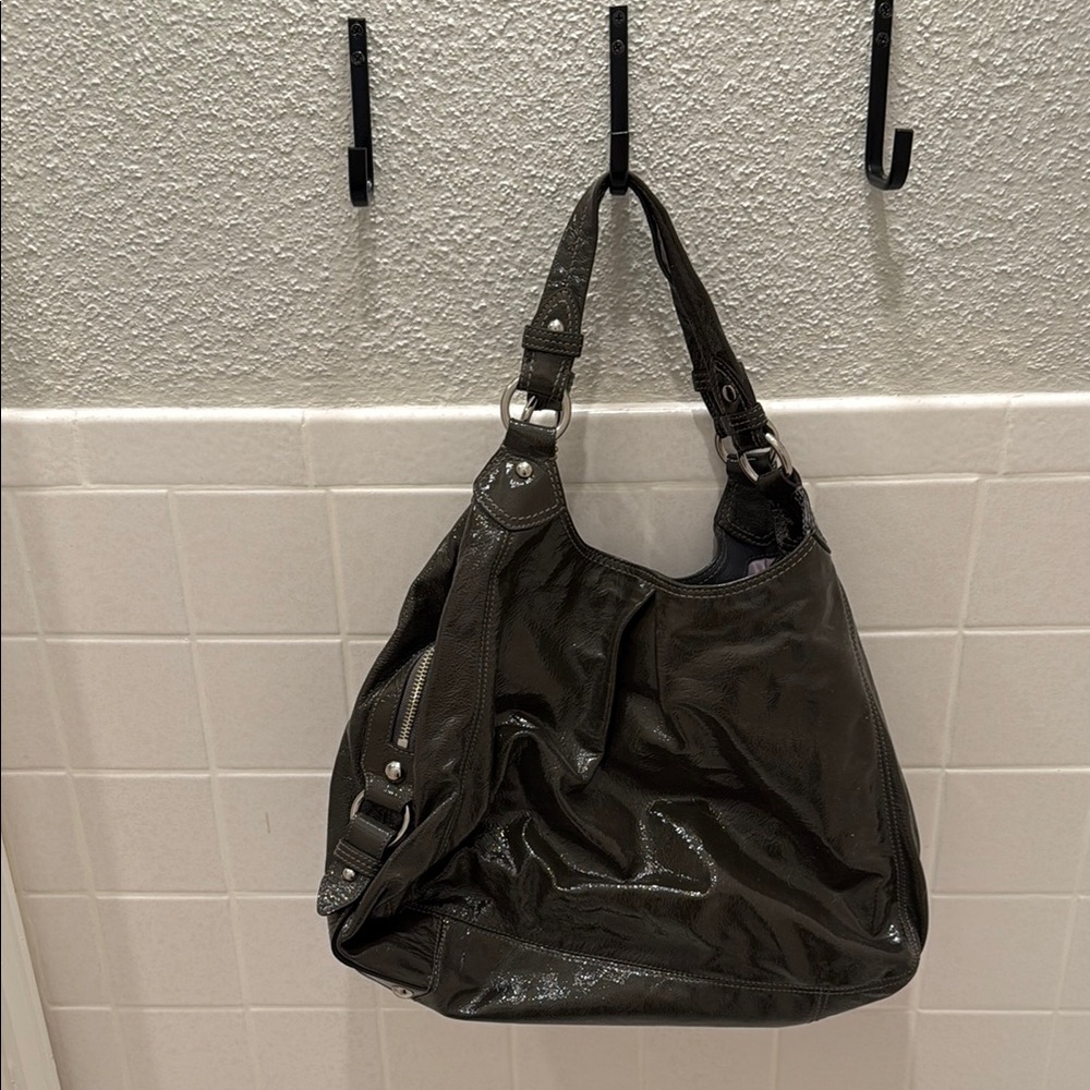 2009 Coach Maggie 13904 Grey Gunmetal Patent Leather Large Hobo Shoulder Bag